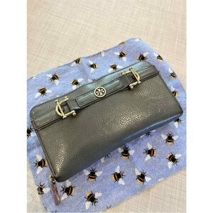 Tory Burch Black Pebbled Leather Zip Clutch with Gold Hardware